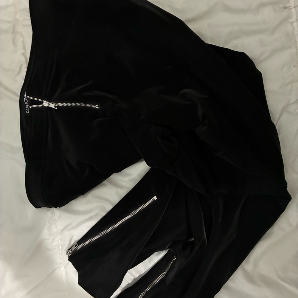2/40$🔥Black Zip-Hem Skinny Pants